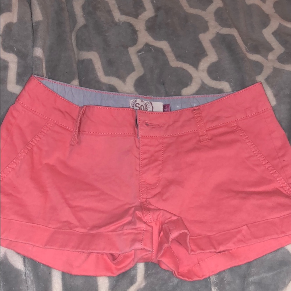 Salmon shorts